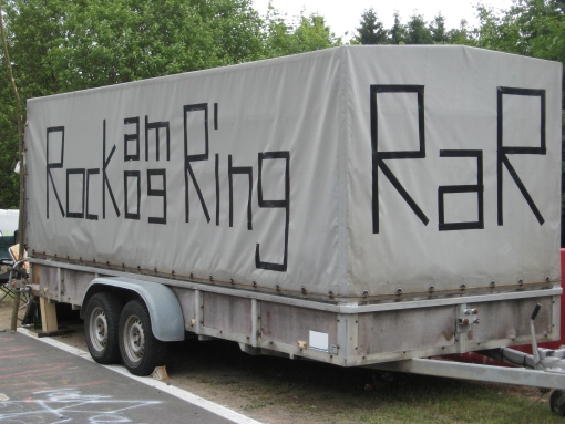 Manche haben viel dabei