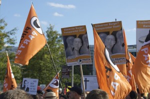 Orange dominierte die Demo