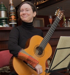 Schraddel N. mit Gitarre