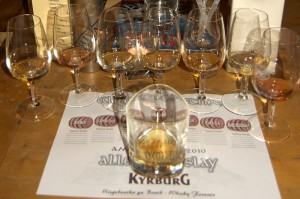 Kirn 068 7 Islay Whiskys warten auf ihre Verkostung